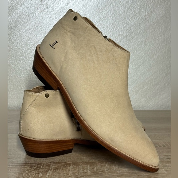 Lucchese Women’s 9.5B Kate Goat Size Zip   Sand Low Ankle Boots Western Boho - Picture 13 of 13